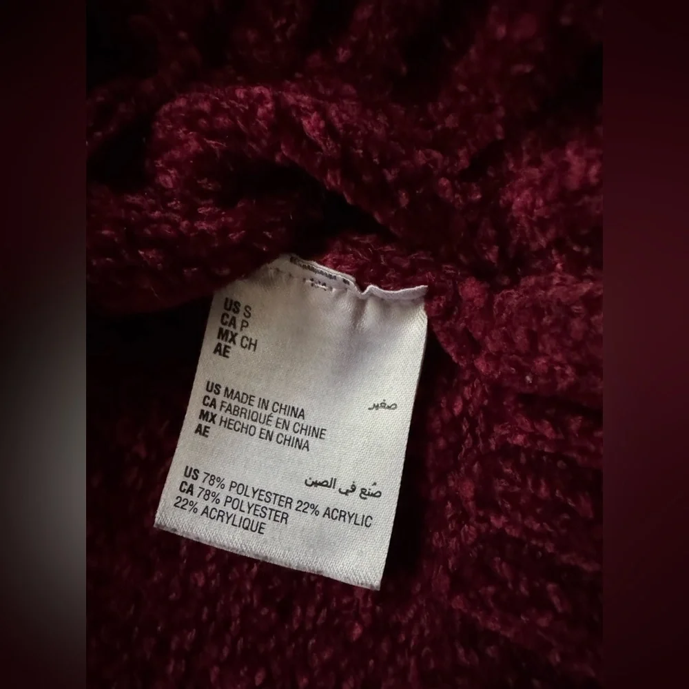 Karen Scott burgundy cable knit sweater